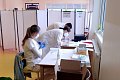Očkování 70+ ve veleňské škole 6. dubna 2021