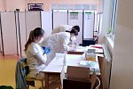 Očkování 70+ ve veleňské škole 6.4.2021